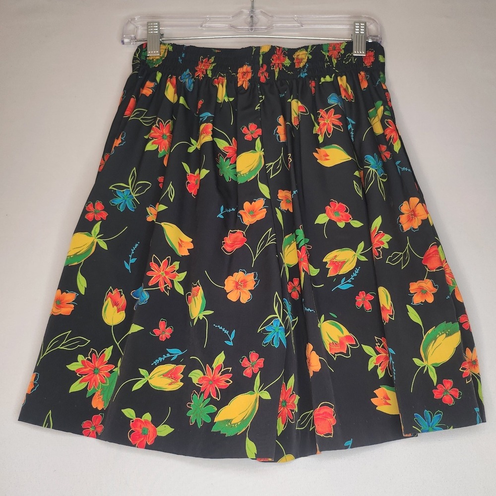 Justin B. Jones Pleated Black Colorful Floral High Waisted Shorts Vintage